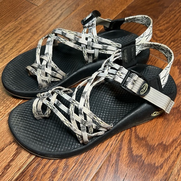 Chaco ZX/2 Yampa Light Beam Black and Gray Woven Sandals - size 8 - Picture 1 of 10